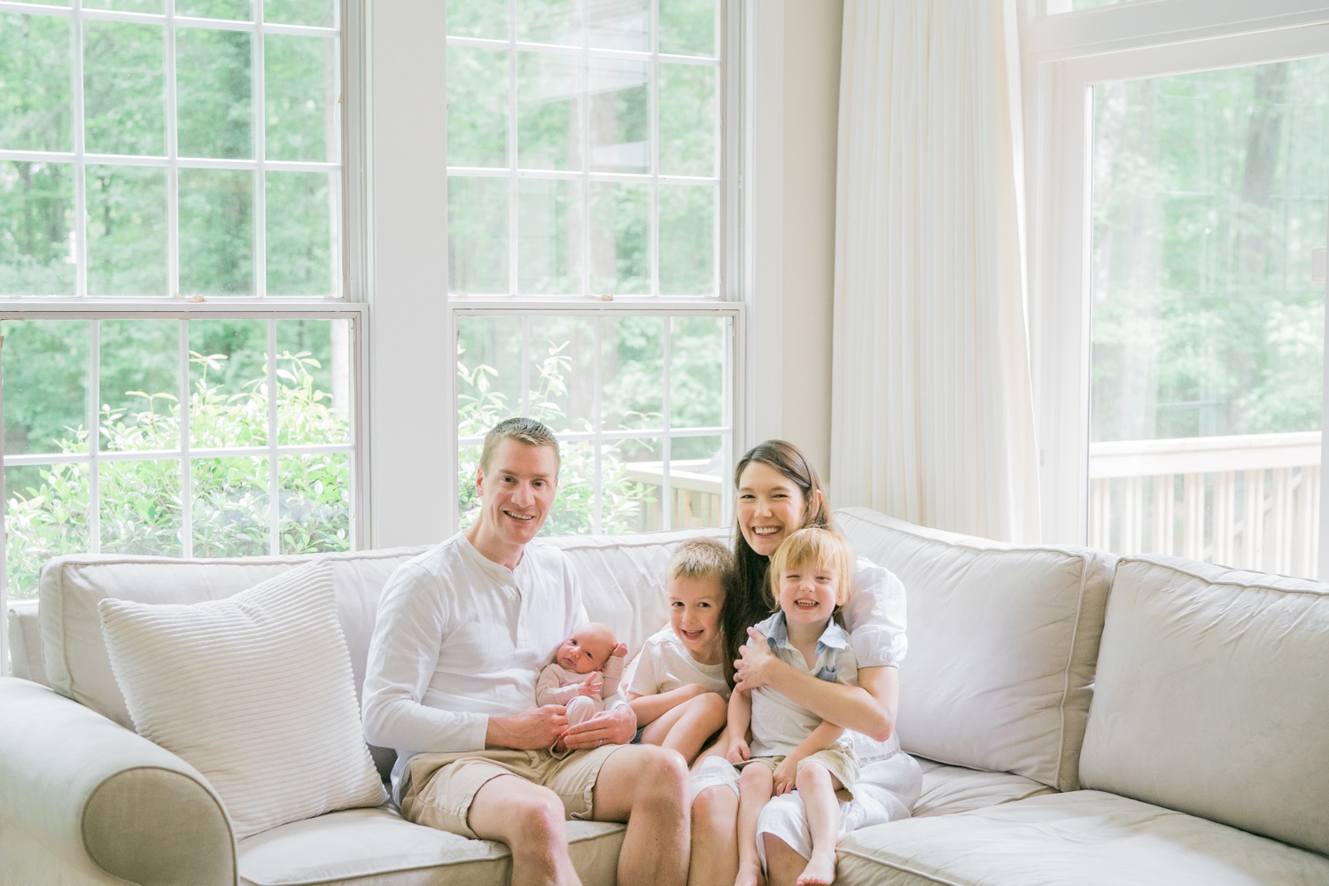 raleigh family & motherhood photographer - lifestyle in home
